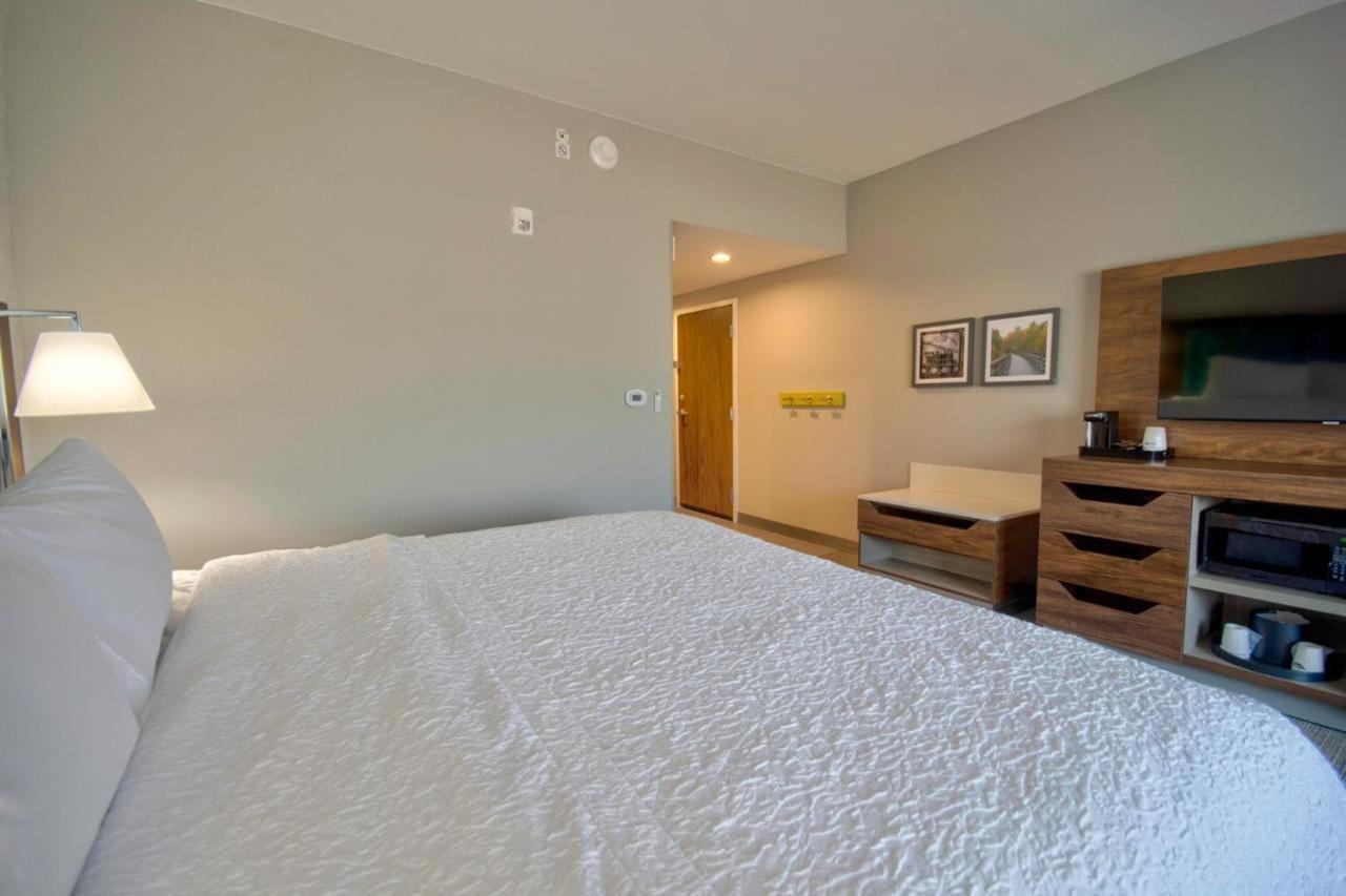 Hampton Inn Abingdon Ngoại thất bức ảnh